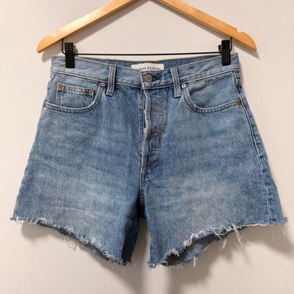 Aritzia Denim Forum The Ex-BF High Rise Tight Shorts Size 26 - Picture 2 of 8